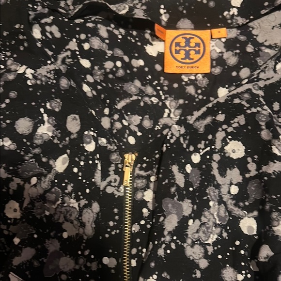 Tory Burch 100% Silk Black & White Splatter Top Size 4 - Picture 3 of 7
